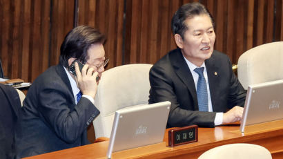 최강욱·윤미향 변호인도 민주당 '현역 하위 20%' 평가 위원