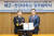 양용모 참모총장(왼쪽)과 이기정 총장이 22일 서울 한양대학교에서 업무협약을 체결한 뒤 기념사진을 촬영하고 있다. (사진제공=한양대)