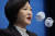 더불어민주당 이수진 의원이 22일 국회에서 탈당 기자회견을 하고 있다.   연합뉴스