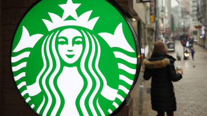 스타벅스, ‘품질관리 논란’ 탄산수 페리에 판매 중단