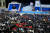 블라디미르 푸틴 러시아 대통령이 29일 모스크바 중심부 고스티니 드보르 컨퍼런스홀에서 국정 연설을 하고 있다. AFP=연합뉴스