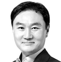 [글로벌 아이] 캠프 데이비드 3국 회담 6개월 뒤 흘러나오는 ‘한국 소외론’
