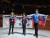 피겨스케이팅 남자 싱글 샛별 서민규(가운데)가 2일 대만 타이베이 아레나에서 열린 2024 국제빙상경기연맹(ISU) 피겨 주니어 세계선수권대회 남자 싱글 프리스케이팅에서 금메달을 목에 걸고 기념촬영을 하고 있다.  사진 대한빙상경기연맹