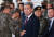 이종섭 전 국방부 장관이 지난해 9월 경기 성남 서울공항에서 열린 '건군 75주년 국군의 날 기념식' 미디어데이에서 준비상황을 살펴보고 있다. 뉴스1