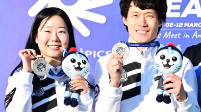 청각장애 컬링 윤순영·김지수, 데플림픽 한국 첫 은