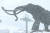 지난 1월 미국 캘리포니아주 한 스키장에 매머드 조각상이 서 있는 모습. AP=연합뉴스