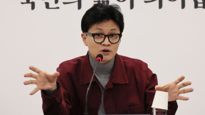 한동훈 "이재명엔 비서가 몸종인가…'배우자실'도 기상천외"