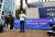 같은 날 한국중증질환연합회 회원이 서울대병원 앞에서 ‘전공의 집단 사직과 의대생, 교수 의료 현장 이탈 중단을 촉구하는 기자회견’을 하고 있다. [뉴시스]