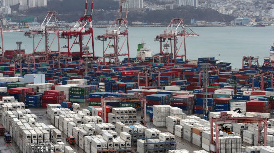 점차 높아지는 글로벌 무역기술장벽…韓 수출기업 수 줄였다