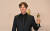 10일(현지시간) 미국 캘리포니아 할리우드 돌비 극장에서 열린 제96회 아카데미 시상식에서 영화 '존 오브 인터레스트'로 국제영화상을 받은 유대인 영국 감독 조너선 글레이저. AFP=연합뉴스
