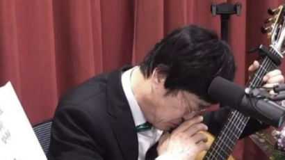 김창완, 23년만에 라디오 하차…"귀가 닫히는 느낌" 끝내 눈물