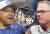 미국프로야구 메이저리그(MLB) 로스앤젤레스 다저스의 데이브 로버츠 감독(왼쪽)과 샌디에이고 파드리스의 마이크 실트 감독은 한국 치어리더들의 응원를 호평했다. 연합뉴스·뉴스1