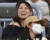 18일 서울 고척스카이돔에서 열린 팀 코리아와 로스앤젤레스(LA) 다저스의 미국 프로야구(MLB) 서울시리즈 연습 경기. 다저스 오타니 쇼헤이의 아내 다나카 마미코가 관전하고 있다. 연합뉴스