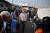 지난해 12월 칼 스카우 WFP 사무차장이 가자지구 최남단 라파를 방문한 모습. WFP.