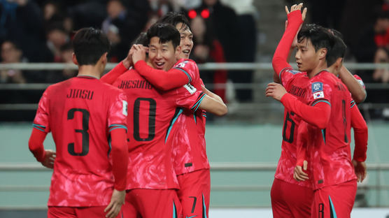 역시 해결사 손흥민…태국전 선제골, 1-0 앞선 채 전반 종료