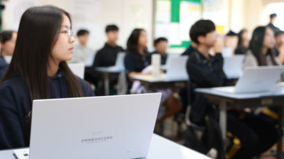 전북교육청 2260억 뿌린 태블릿PC사업...애물단지 전락하나