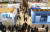 지난 1월 서울 강남구 삼성동 코엑스에서 열린 반도체 박람회 '세미콘 코리아2024'를 찾은 관람객들이 전시장을 둘러보고 있다. 연합뉴스