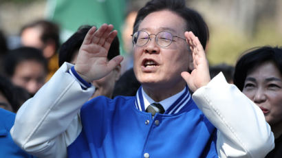 박지원 "200석이면 탄핵"…민주당 낙관론, 선대위는 입단속 