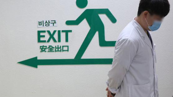 "韓의료 박살내자…나라 아비규환 될 것" 의사 커뮤에 이런 글