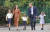 지난 2022년 9월 7일 케이트 미들턴 왕세자빈과 윌리엄 왕세자가 조지 왕자, 샬럿 공주, 루이 왕자와 함께 걷고 있다. AP=연합뉴스