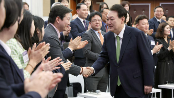 尹 “용인·수원·고양·창원 '특례시 지원 특별법' 제정”…건축허가 등 권한확대