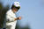 ‘박세리 키즈’ 신지애가 LPGA 박세리 챔피언십에서 7언더파 277타로 공동 5위에 올랐다. 25일 최종라운드 3번홀 버디 직후 갤러리의 환호에 답하는 신지애. [AP=연합뉴스]