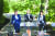 윤석열 대통령, 조 바이든 미국 대통령, 기시다 후미오 일본 총리가 지난해 8월 워싱턴DC 인근 미국 대통령 별장인 캠프 데이비드에서 공동기자회견을 위해 오솔길을 걷는 모습. 연합뉴스.