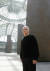 파리 그랑 팔레 미술관에서 자신의 다섯 개의 기념비적인 철판 앞에 선 리처드 세라. [Ap=연합뉴스]
