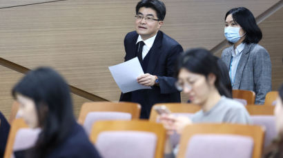 의대교수들 "복지차관, 대화의 장 걸림돌…언론대응서 제외해야"