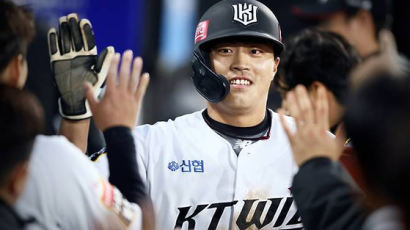 5할대 맹타… 깜짝 타격 1위 KT 천성호