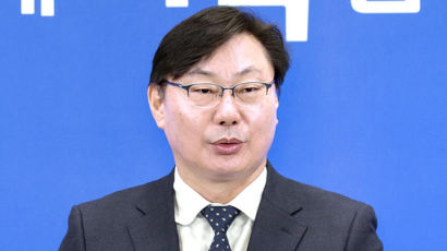 [속보] 검찰, '대북송금·뇌물' 혐의 이화영에 징역 15년 구형