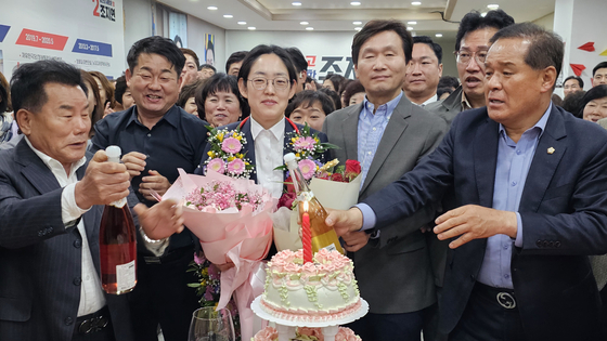 한동훈 총력 지원 통했다…'최경환' 아성 꺾은 30대 신인 조지연