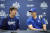 지난달 고척돔에서 열린 LA다저스의 메이저리그 개막전에 앞서 미즈하라 잇페이(왼쪽)를 대동하고 기자회견에 참석한 오타니 쇼헤이. AP=연합뉴스