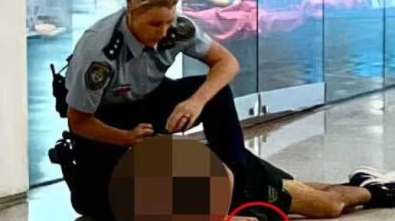 호주 시드니 6명 사망 '공포의 칼부림'…여성 경찰관이 끝냈다
