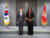 신원식 국방부 장관이 15일 서울 용산구 국방부 청사에서 린다 토머스-그린필드 주유엔 미국 대사를 만난 모습. 국방부.
