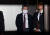 일본 2024 외교청서의 독도 영유권 주장과 관련해 초치된 미바에 다이스케 주한 일본대사관 총괄공사(왼쪽)가 16일 오전 서울 종로구 외교부 청사 엘리베이터에 타고 있다. [뉴시스]