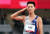 2021년 열린 2020 도쿄올림픽 남자 높이뛰기에서 4위를 차지한 우상혁이 경례를 하며 경기를 마치는 모습. 공동취재단