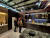 '밀라노 디자인위크 2024'의 주방가전 전시인 '유로쿠치나'에 마련된 삼성전자 전시관에서 빌트인 가전을 둘러보고 있는 관광객. 최현주 기자