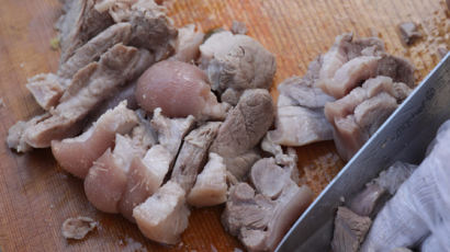 참가비 만원, 고기·막걸리 준다…홈피 마비시킨 화제의 '수육런'
