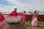 이탈리아 베니스의 버려진 섬에서 열린 ‘핑키 핑키 굿: 산 자코모의 내일을 향한 도약’에서 무용수들이 돌을 쌓는 퍼포먼스를 벌이고 있다. [사진 안은미컴퍼니]