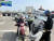 지난 19일 구로역사거리에서 경찰이 오토바이를 대상으로 음주운전 단속을 하는 모습. 장서윤 기자