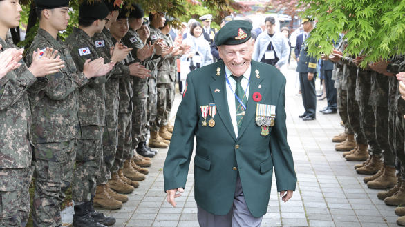 [포토타임]가평전투 73주년 기념식 참석한 한국전쟁 영웅들