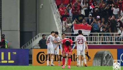 한국축구, 40년만에 올림픽 못 나간다…인니에 승부차기 충격패
