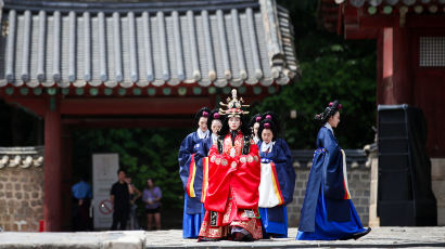 [포토타임] 봄 궁중문화축전, 조선 의례 중 유일하게 여성이 참여했던 '묘현례' 공연 열려