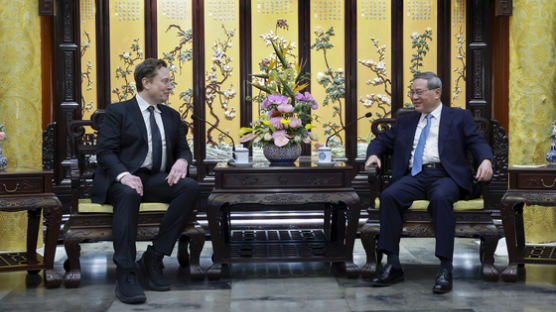 BYD 말고도 쏟아지는 中 전기차…다급한 머스크 중국 총리 만났다