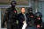 지난달 23일 몬테네그로 포드고리차에서 경찰이 권도형 테라폼랩스 대표를 외국인 수용 시설로 호송하는 모습. EPA=연합뉴스