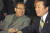 1996년 4월 11일 저녁 15대 총선 개표 과정에서 자민련이 선전하는 것으로 나타나자 김종필 총재(왼쪽)가 한영수 당 선거대책본부장과 환히 웃고 있다. [중앙포토]