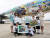 ▲ ‘내가 그린 예쁜 비행기’ 사생대회에 참가한 초등생들이 완성된 그림과 함께 기념사진을 찍고 있는 모습.