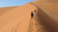 유명 관광 사막서 나체로 활보한 남성들…나미비아 발칵