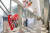 신세계백화점 경기점 8층 연결 통로 내 리틀 신세계 아티스트 작품.